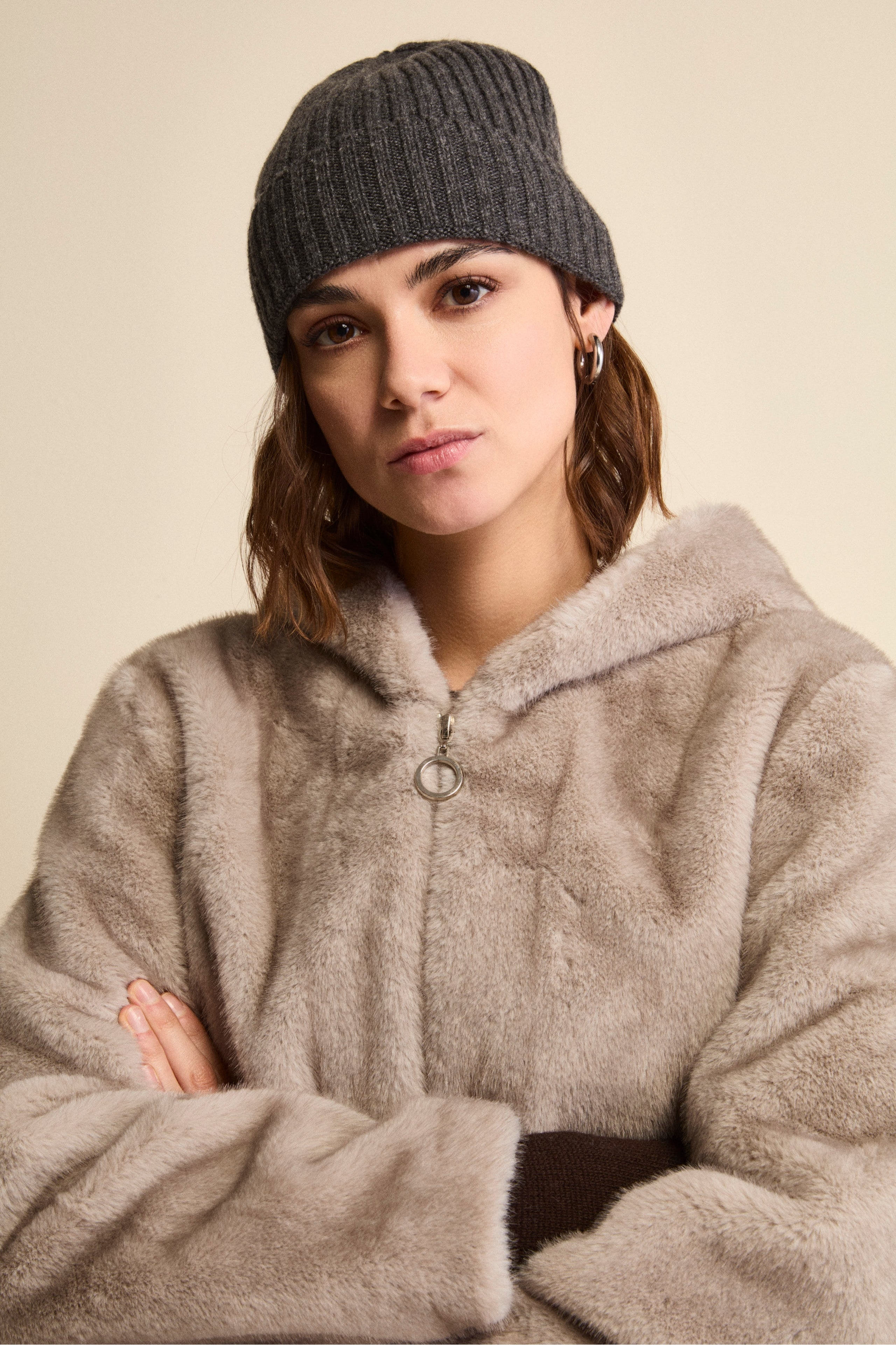 Cappello in cashmere a coste - GRIGIO SCURO