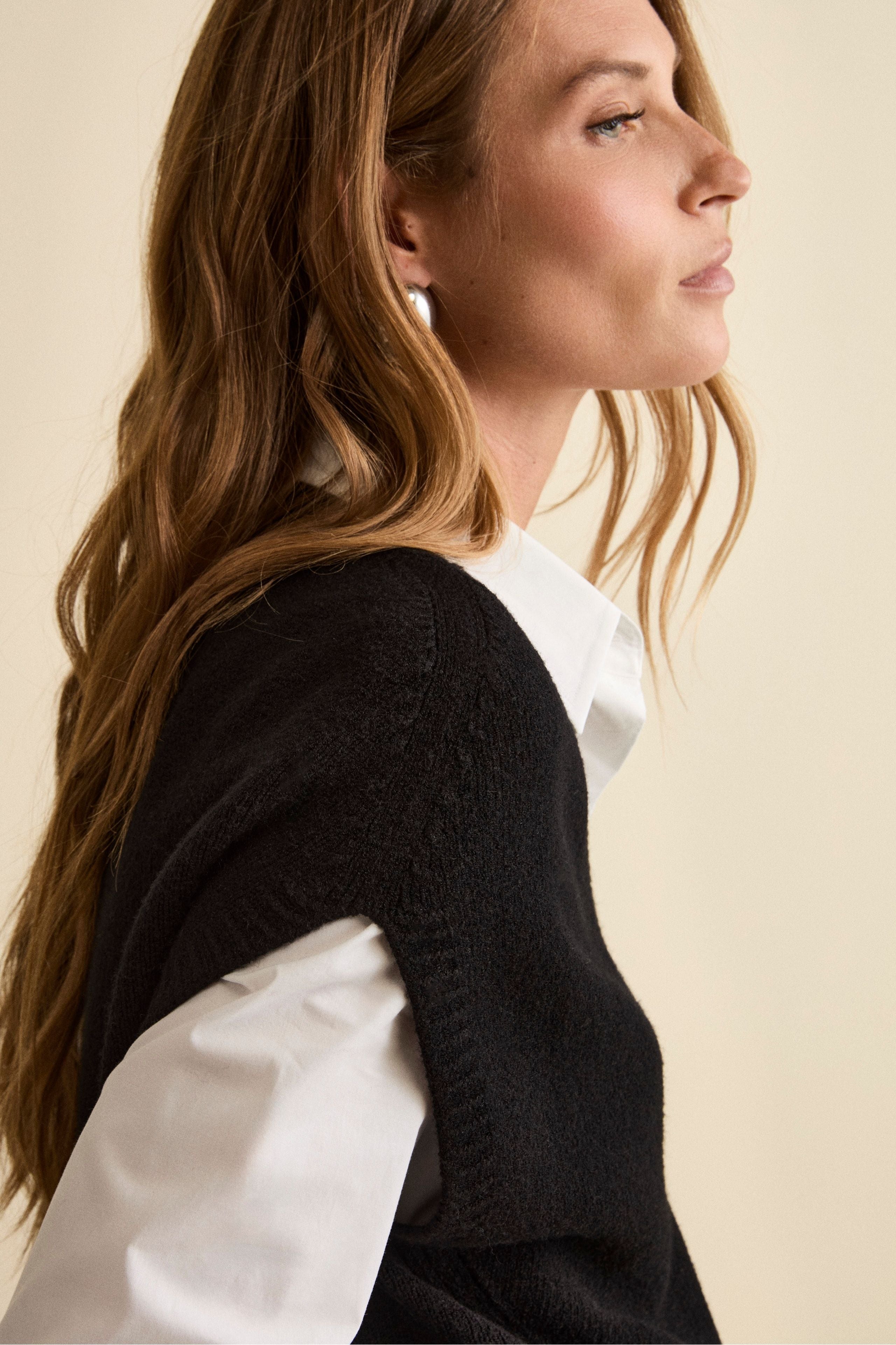 Gilet Over in Maglia con Scollo a V - NERO