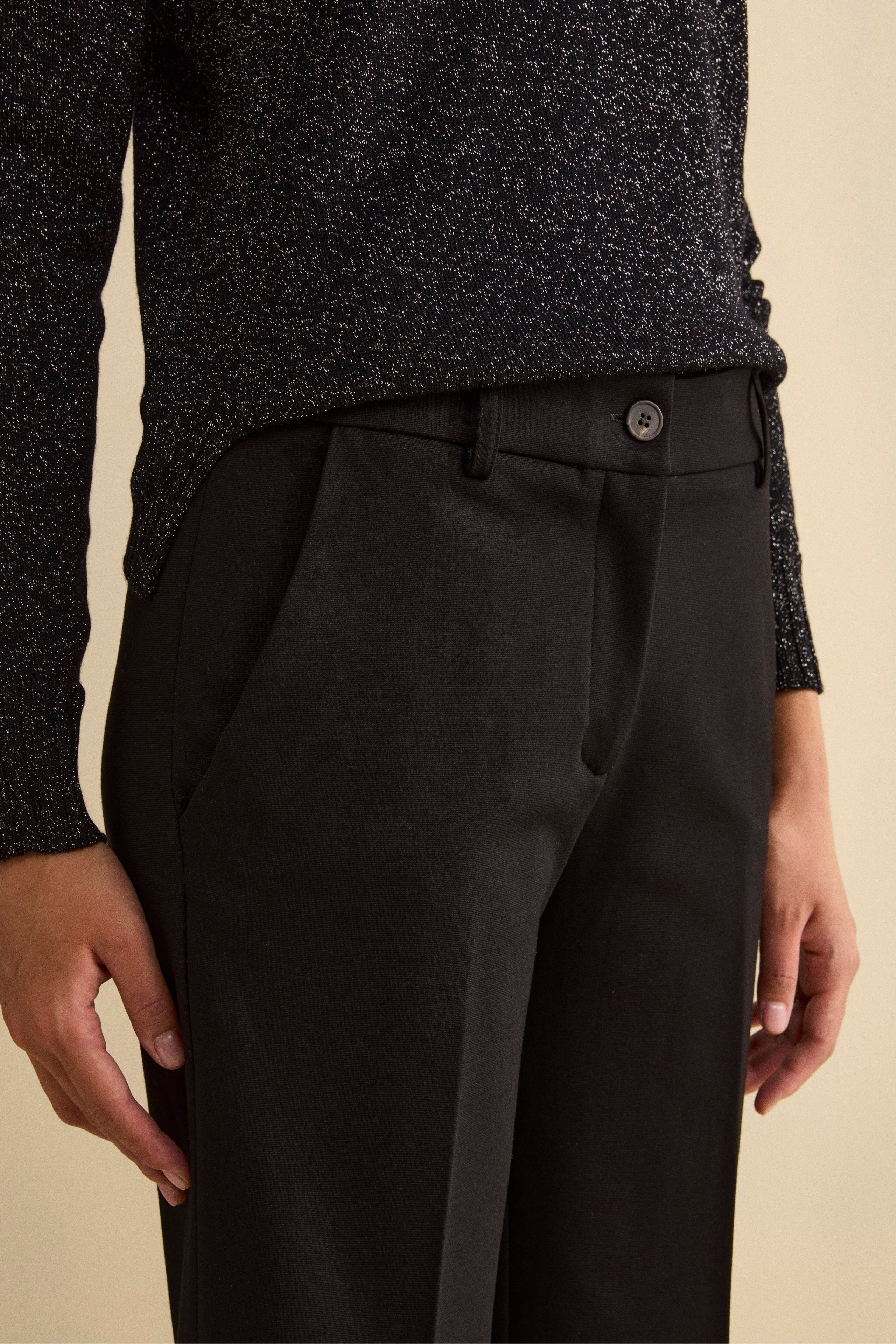 Pantalone Gaucho in Jersey con Pieghe - NERO