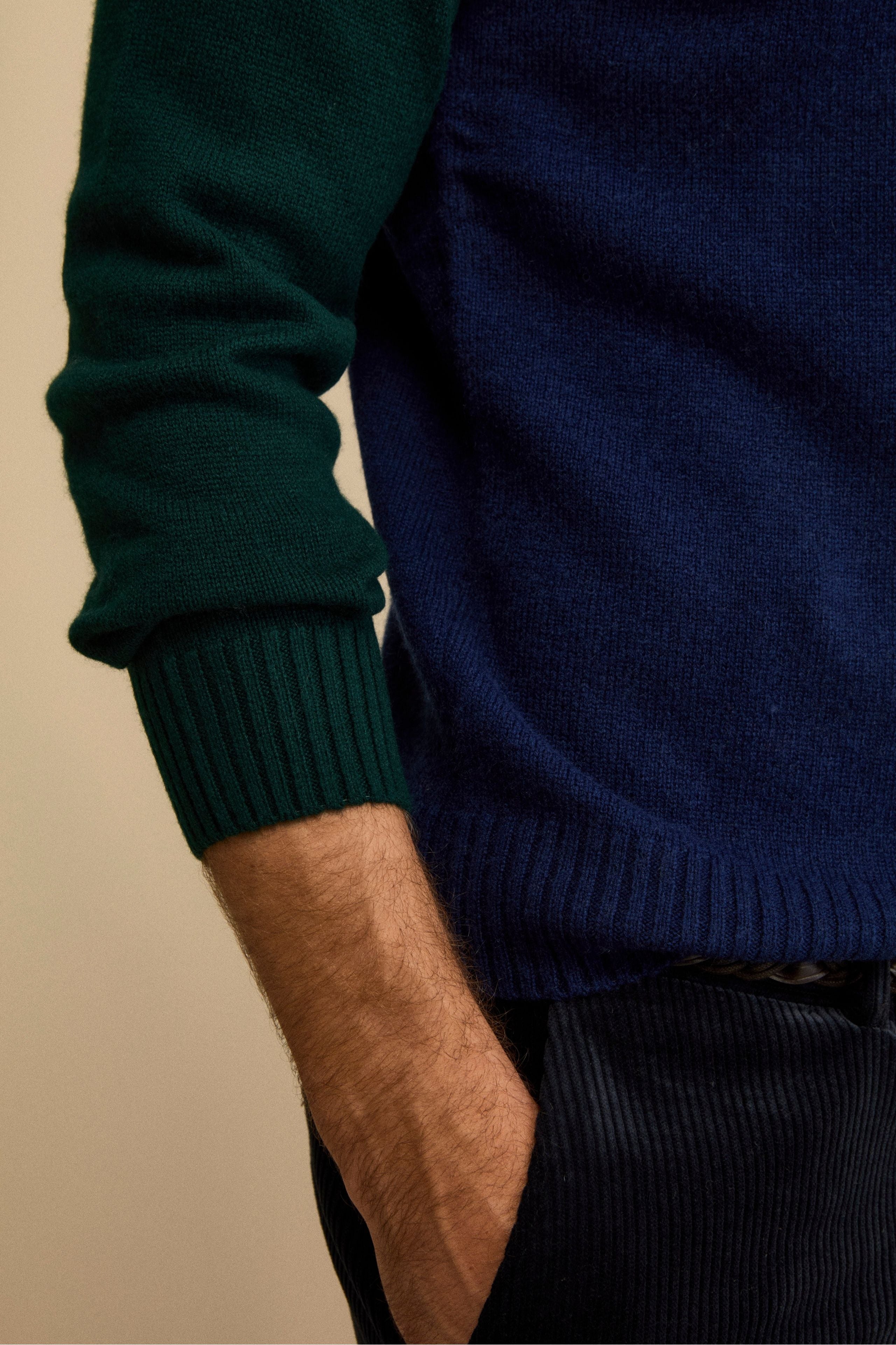 Girocollo Raglan a Righe in Lana e Cashmere - FANT. BLU