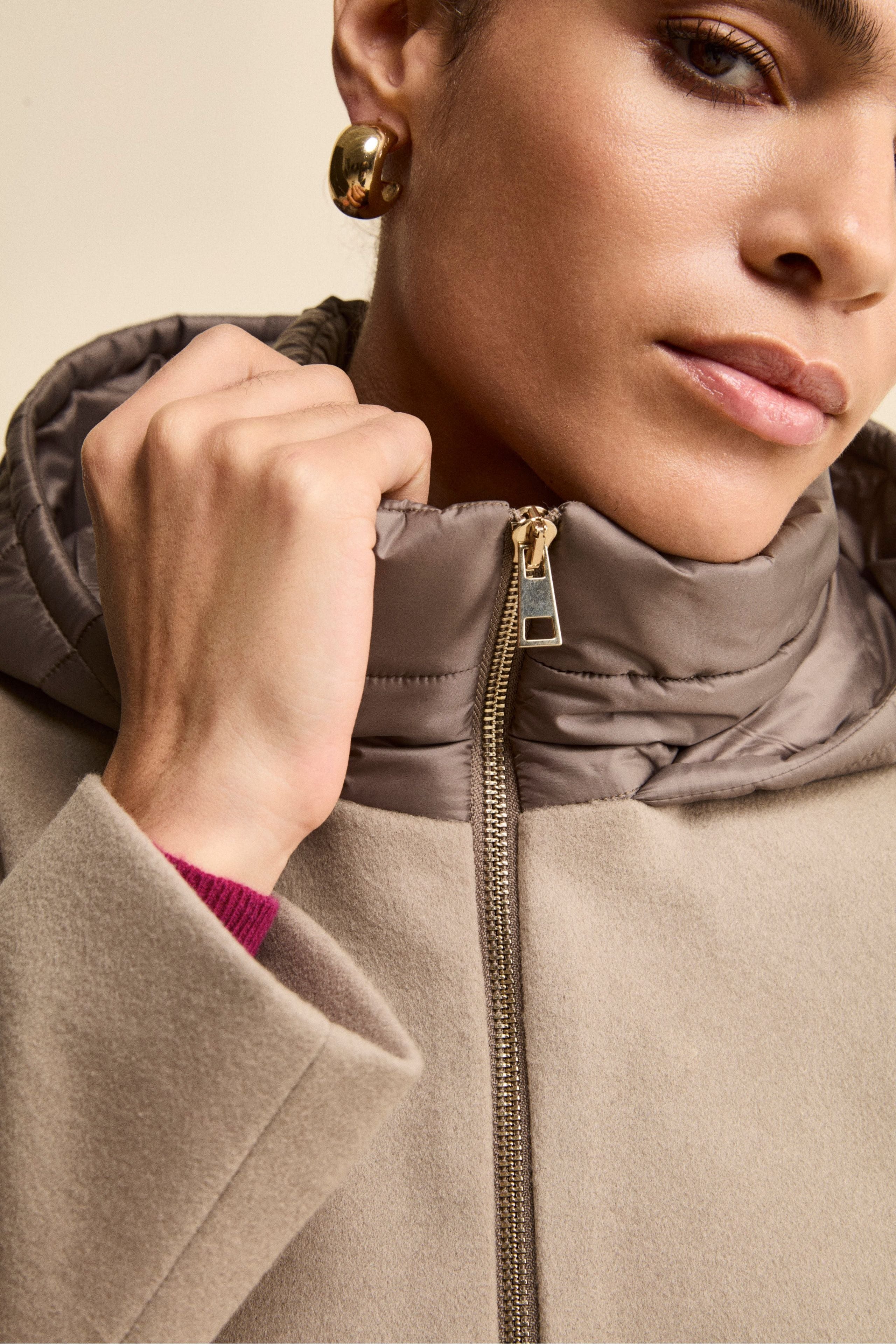Cappotto Midi in Lana e Cashmere con Zip e Cappuccio - NOCCIOLA