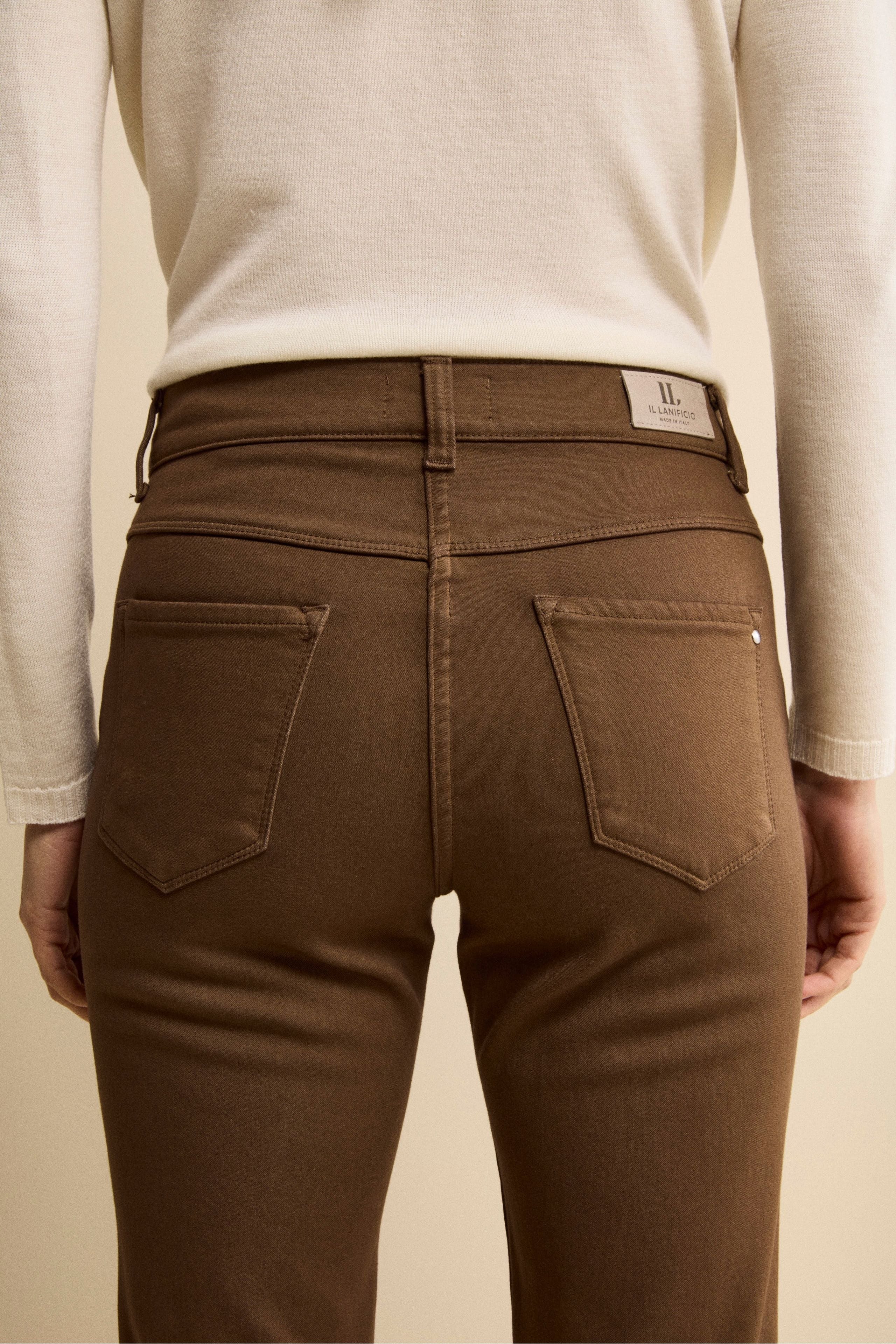 Pantalone Slim Fit in Misto Cotone - MARRONE