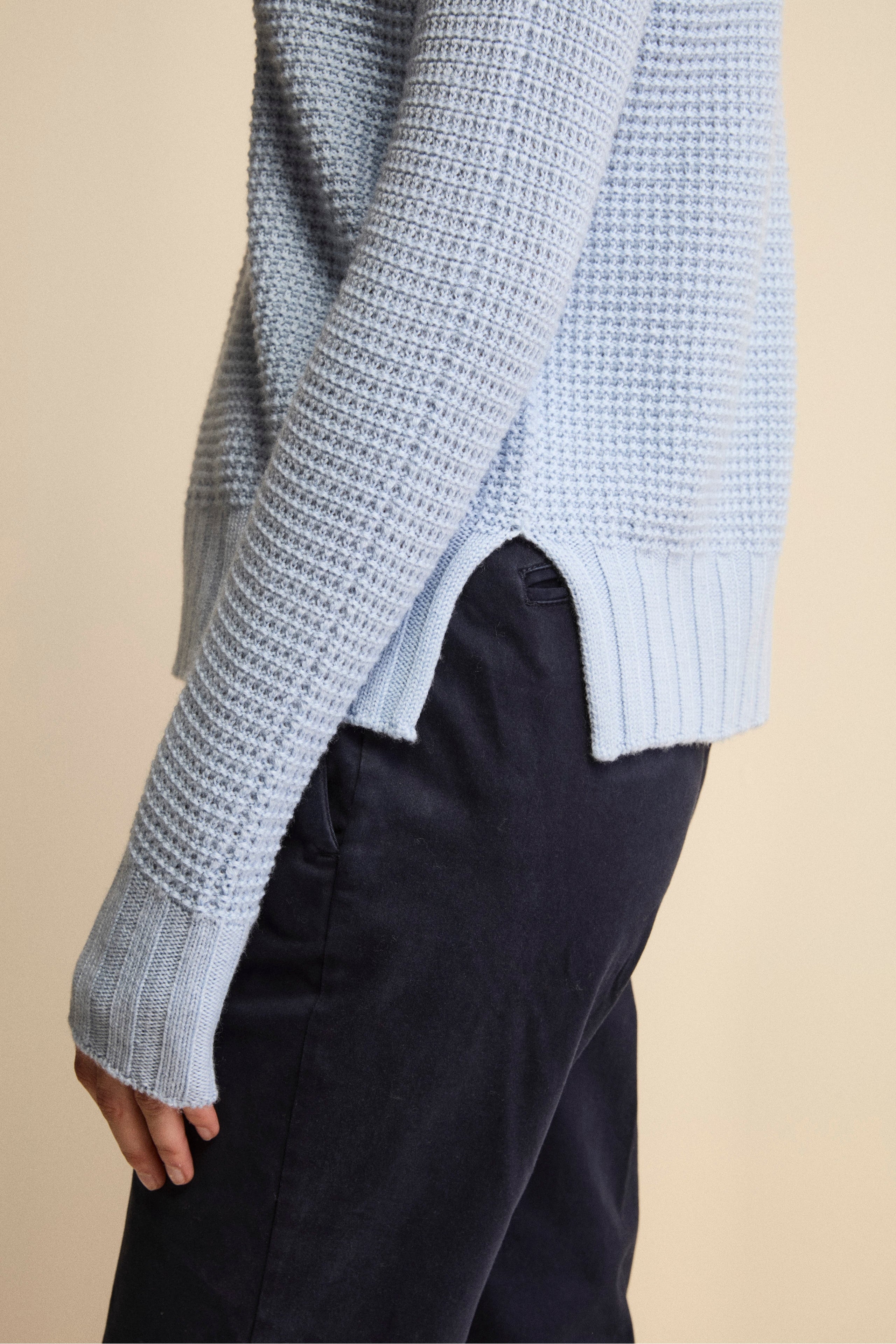 Maglia Scollo Barchetta in Lana Merino Lavorata - AZZURRO