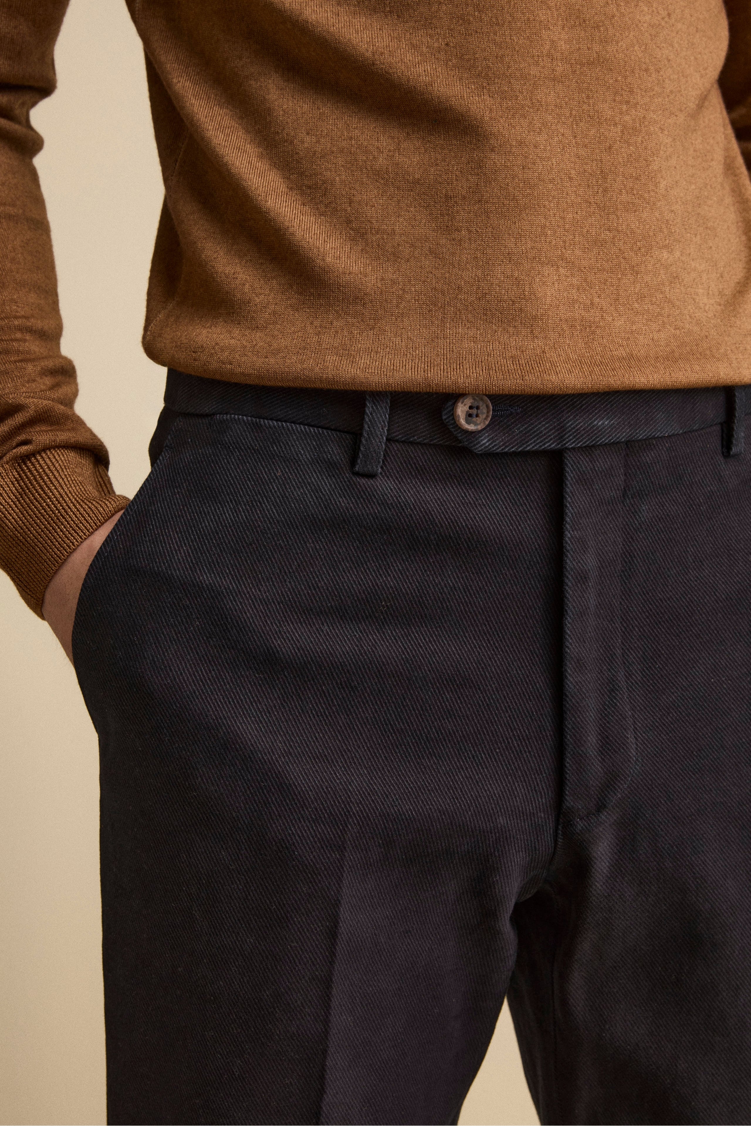 Pantalone con Pieghe Slim Fit in Cotone - BLU