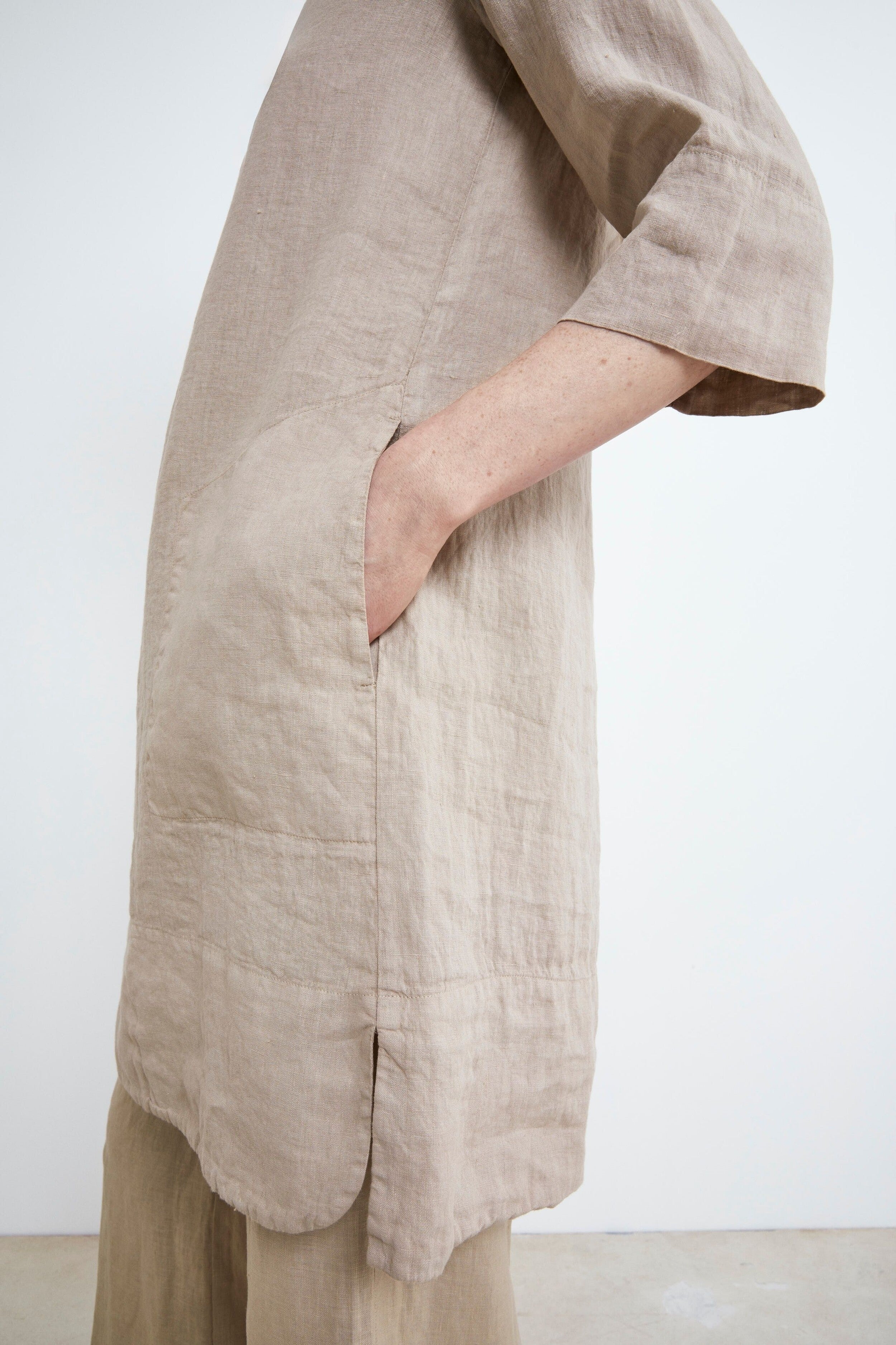 Abito Morbido in Lino - BEIGE