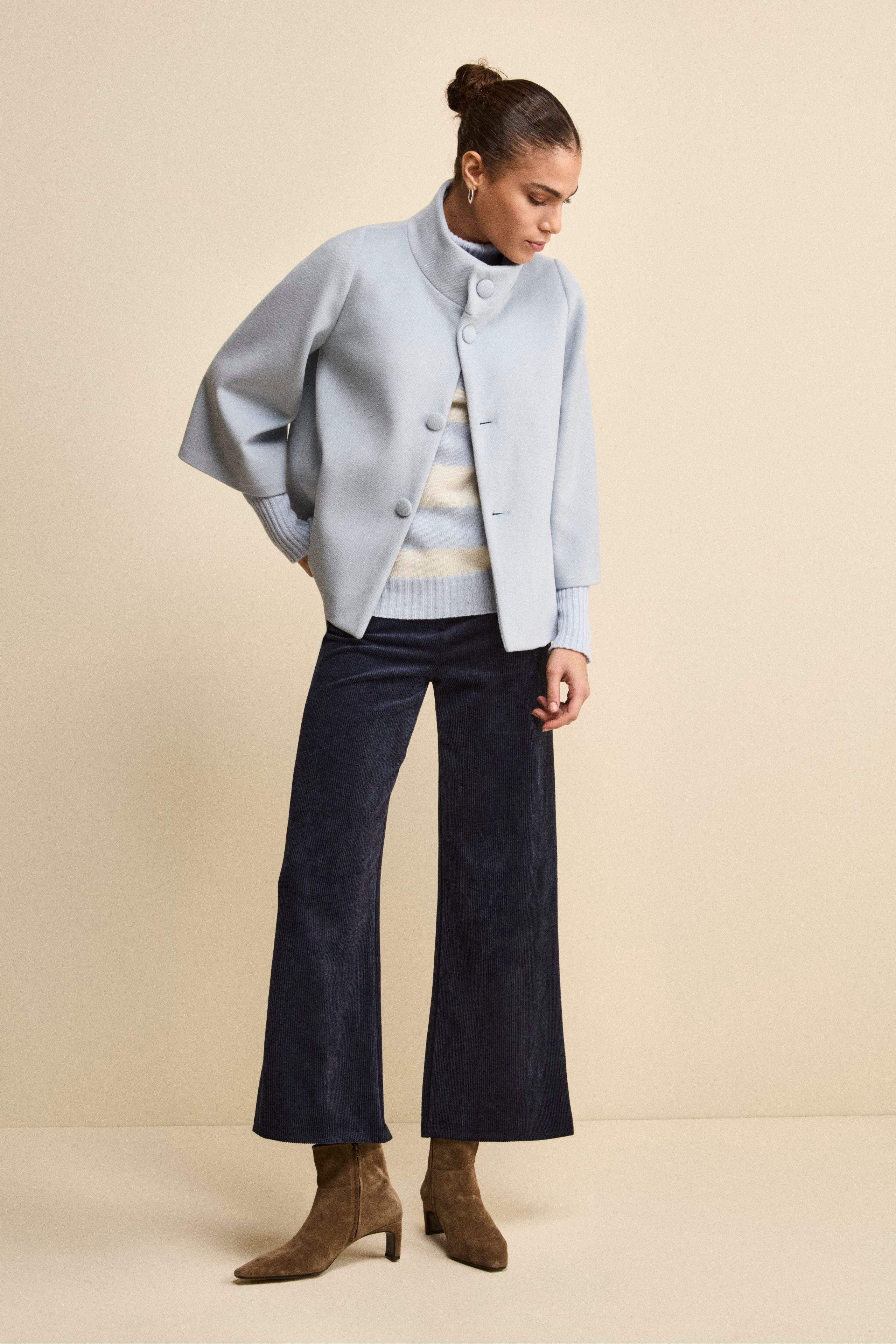 Cappotto Corto Svasato con Fodera - POLVERE