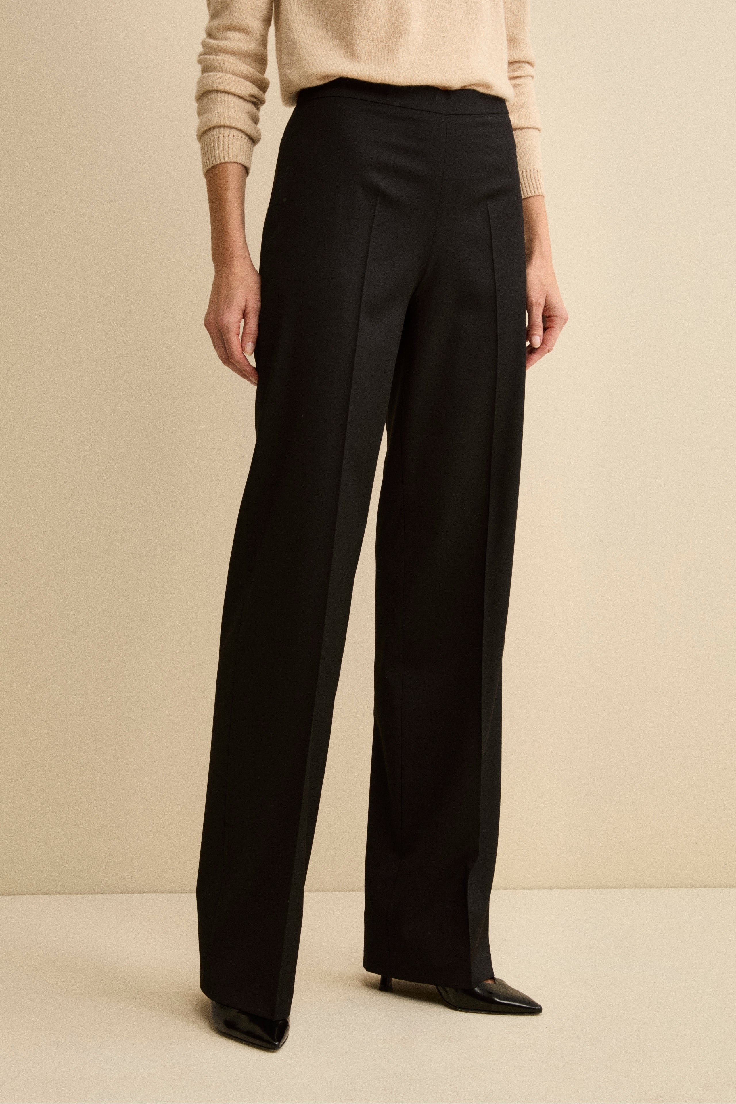 Tailleur in Lana Vergine Doppiopetto - NERO