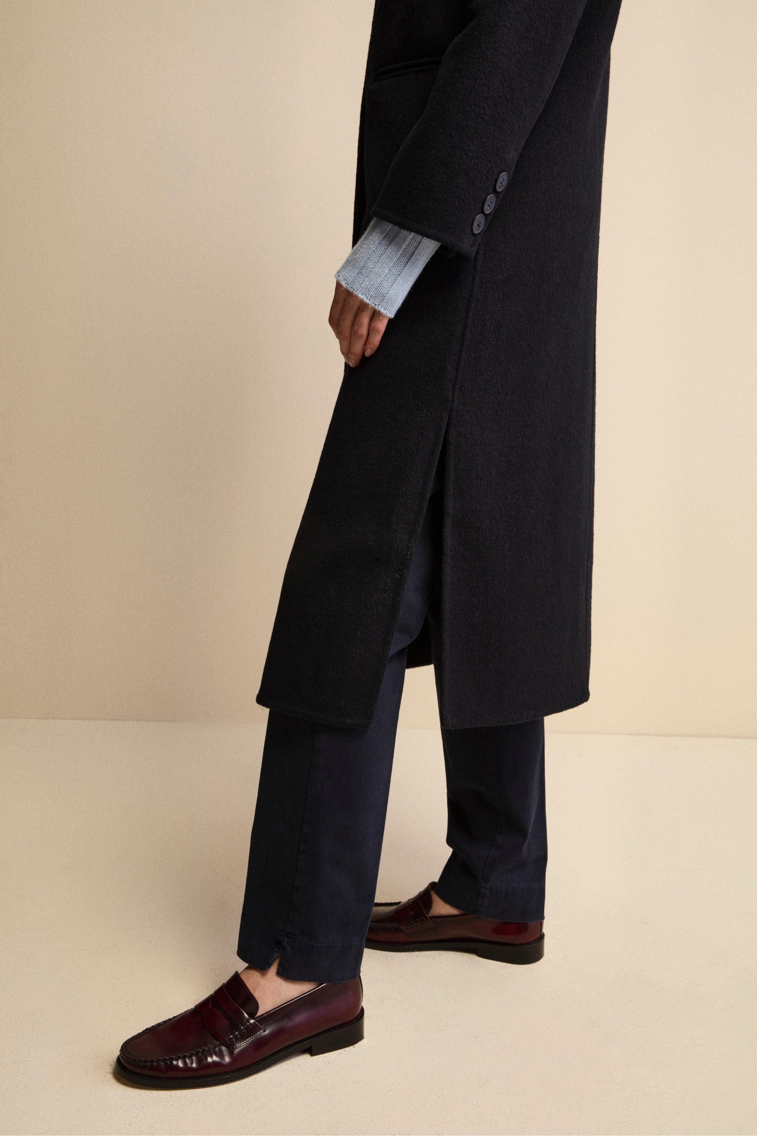 Cappotto Lungo in Misto Lana con Pettorina e Cappuccio - BLU