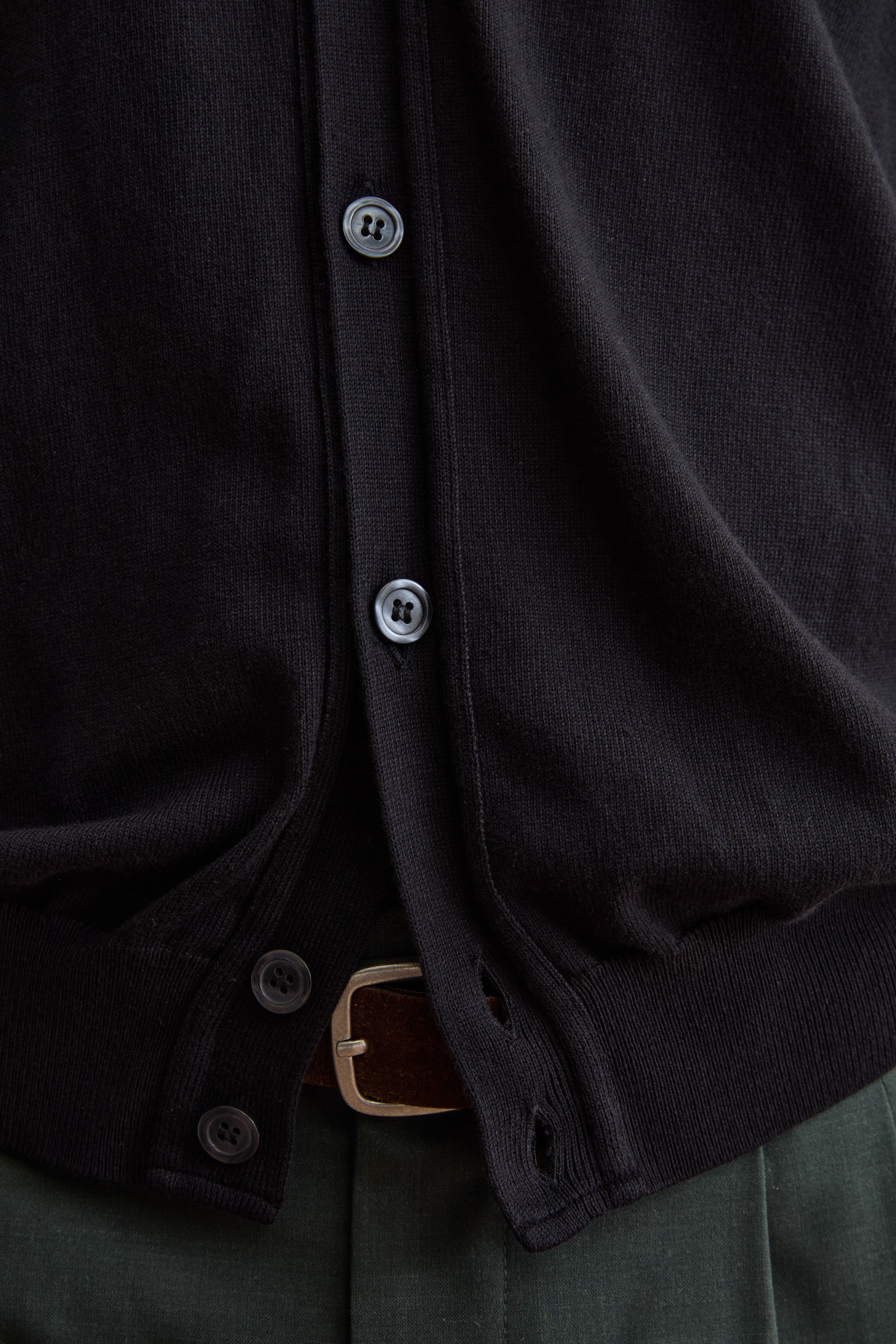 Gilet Scollo a V con Bottoni in Cotone - NERO