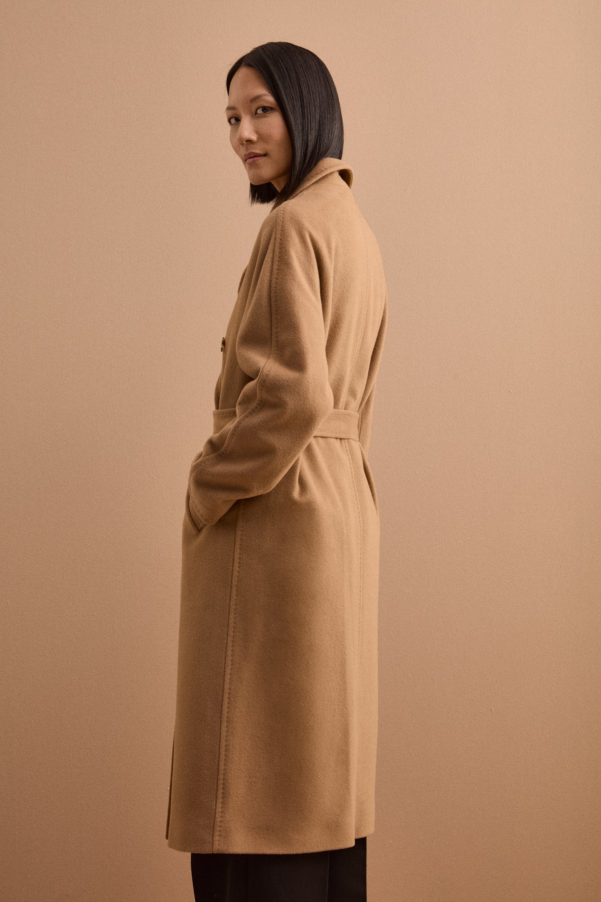 Cappotto Doppiopetto con Revers Classico in Lana e Cashmere - CAMMELLO