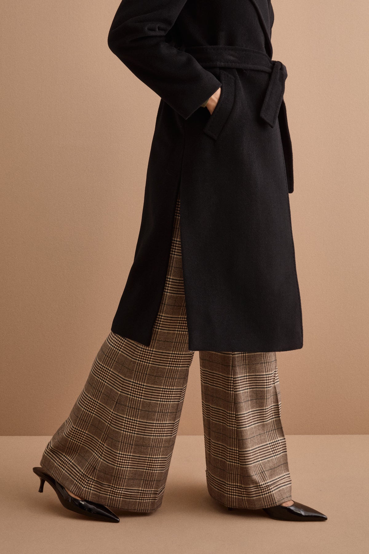 Cappotto Lungo in Lana e Cashmere con Cappuccio - NERO