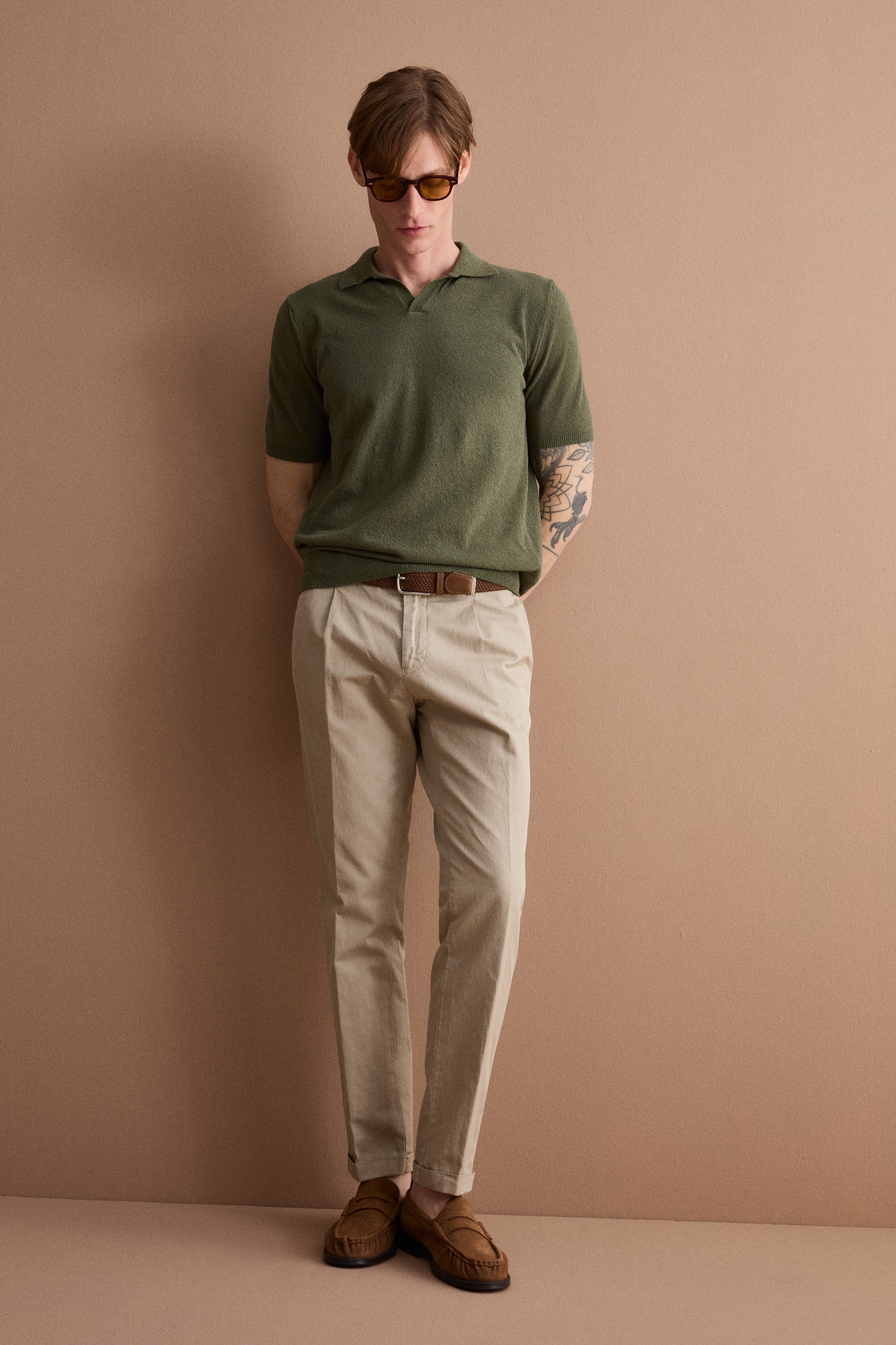 Pantalone Carrot in Misto Lino con Pinces e Risvolto - SABBIA