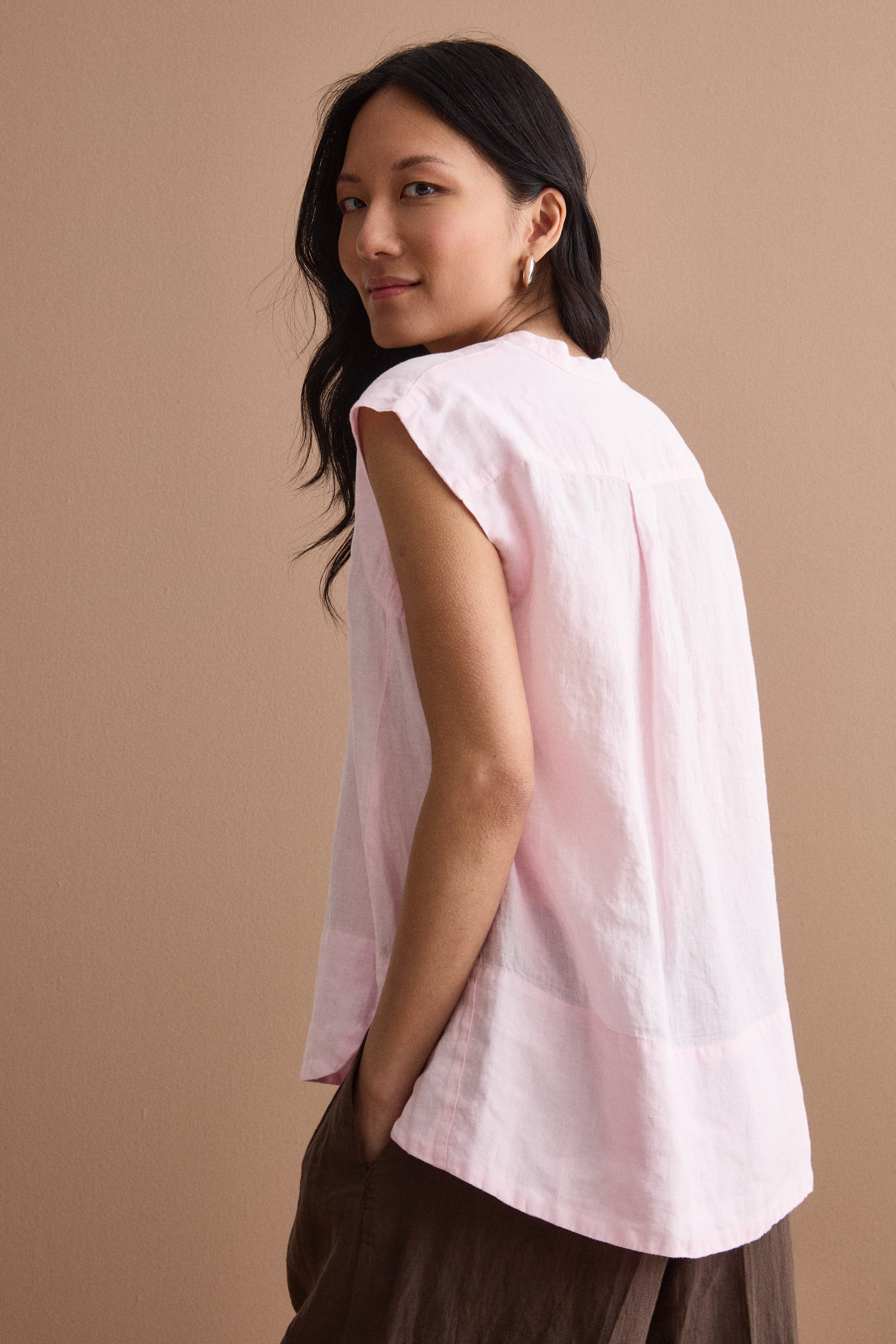 Top Smanicato in Lino con Scollo a V - ROSA