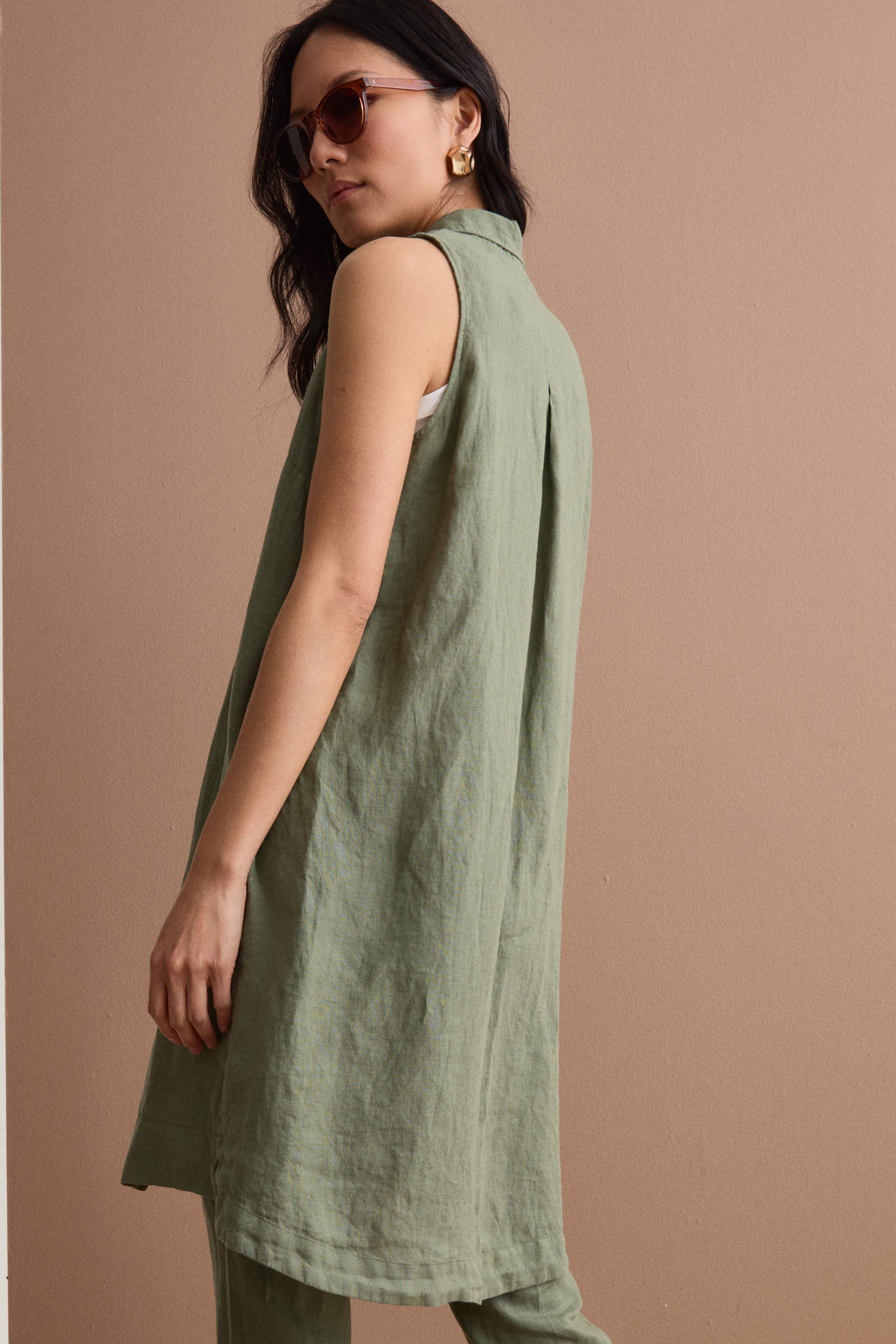 Abito Midi Smanicato Chemisier in Lino - VERDE MILITARE