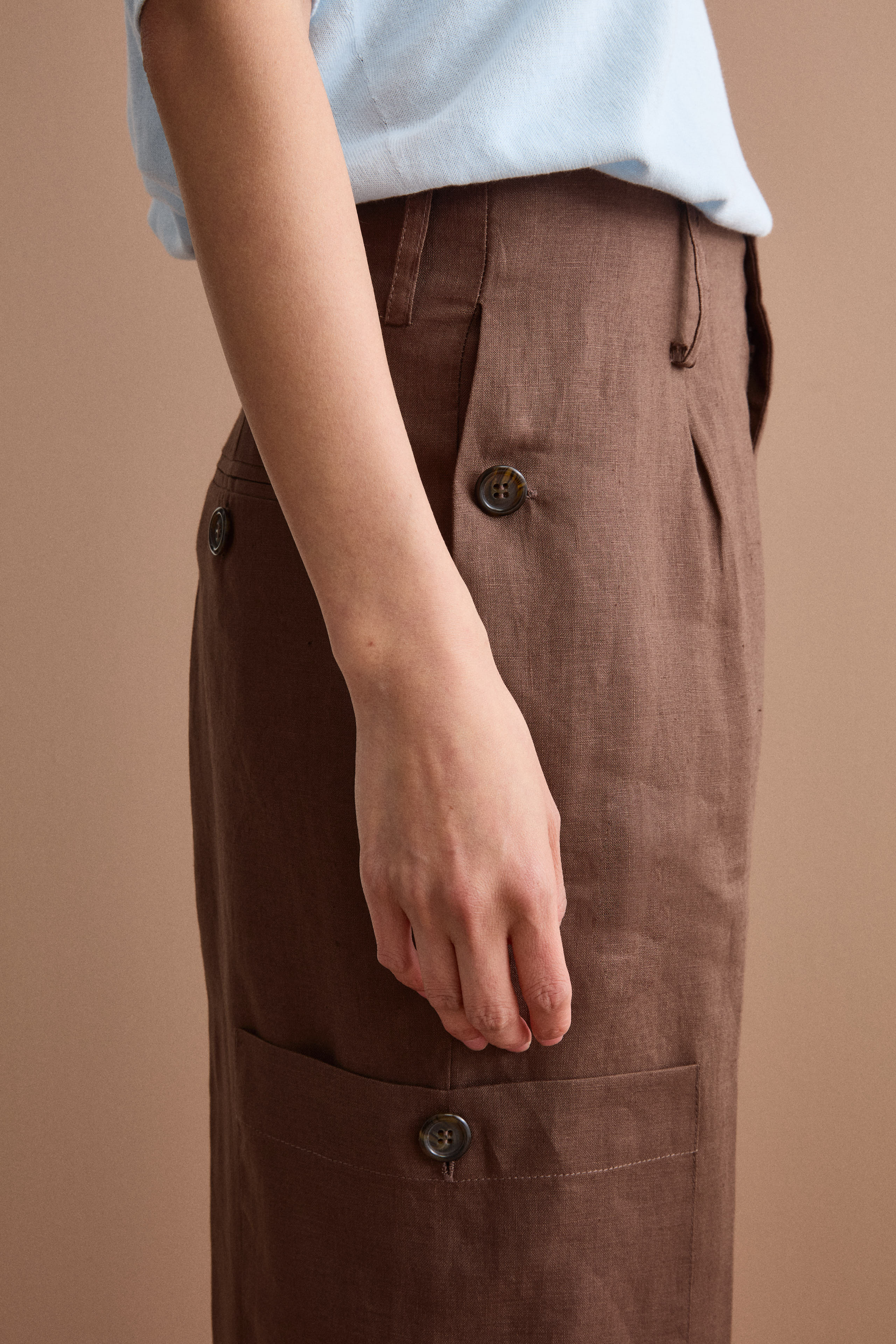 Pantalone Cargo in Lino con Pinces - T.MORO