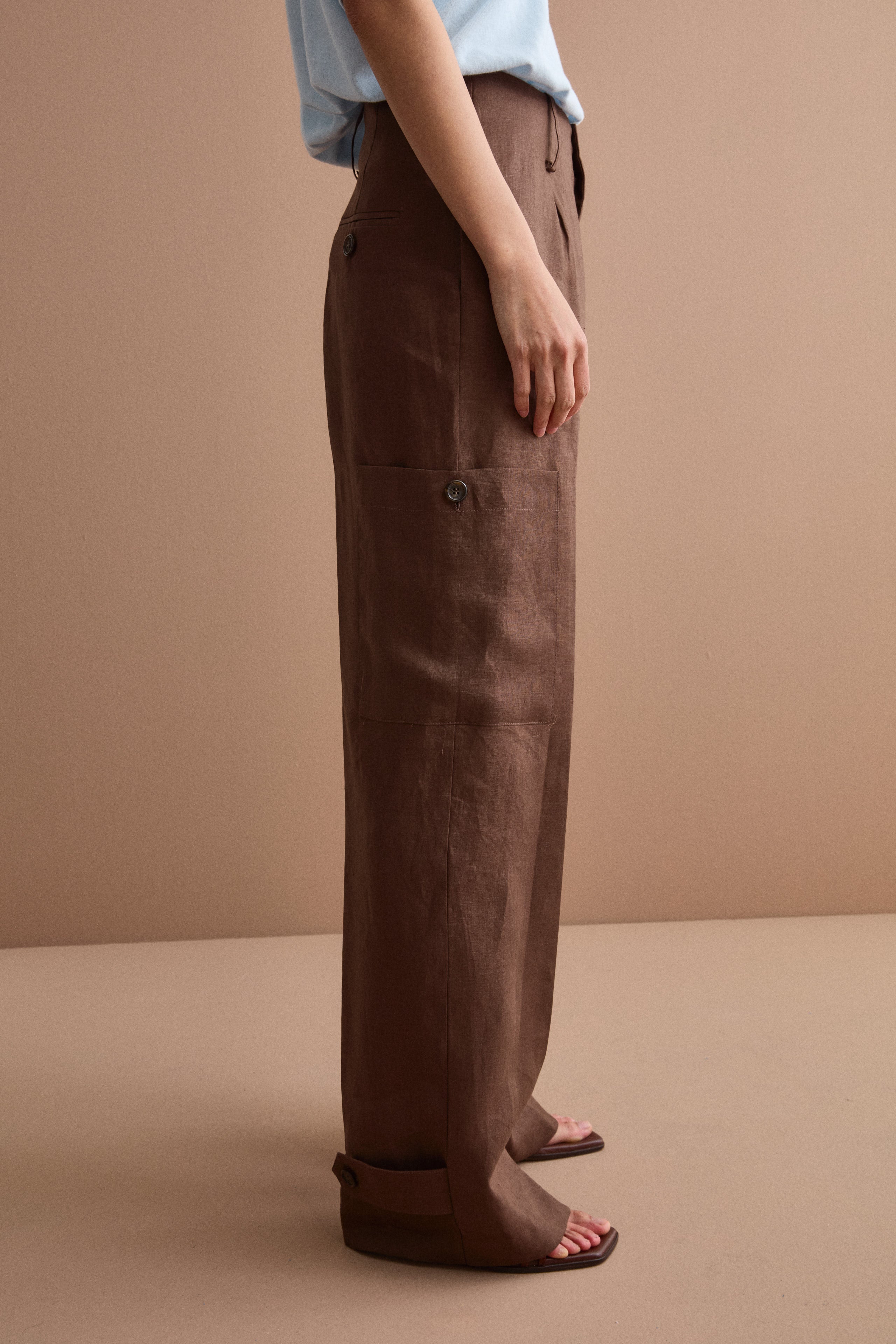 Pantalone Cargo in Lino con Pinces - T.MORO
