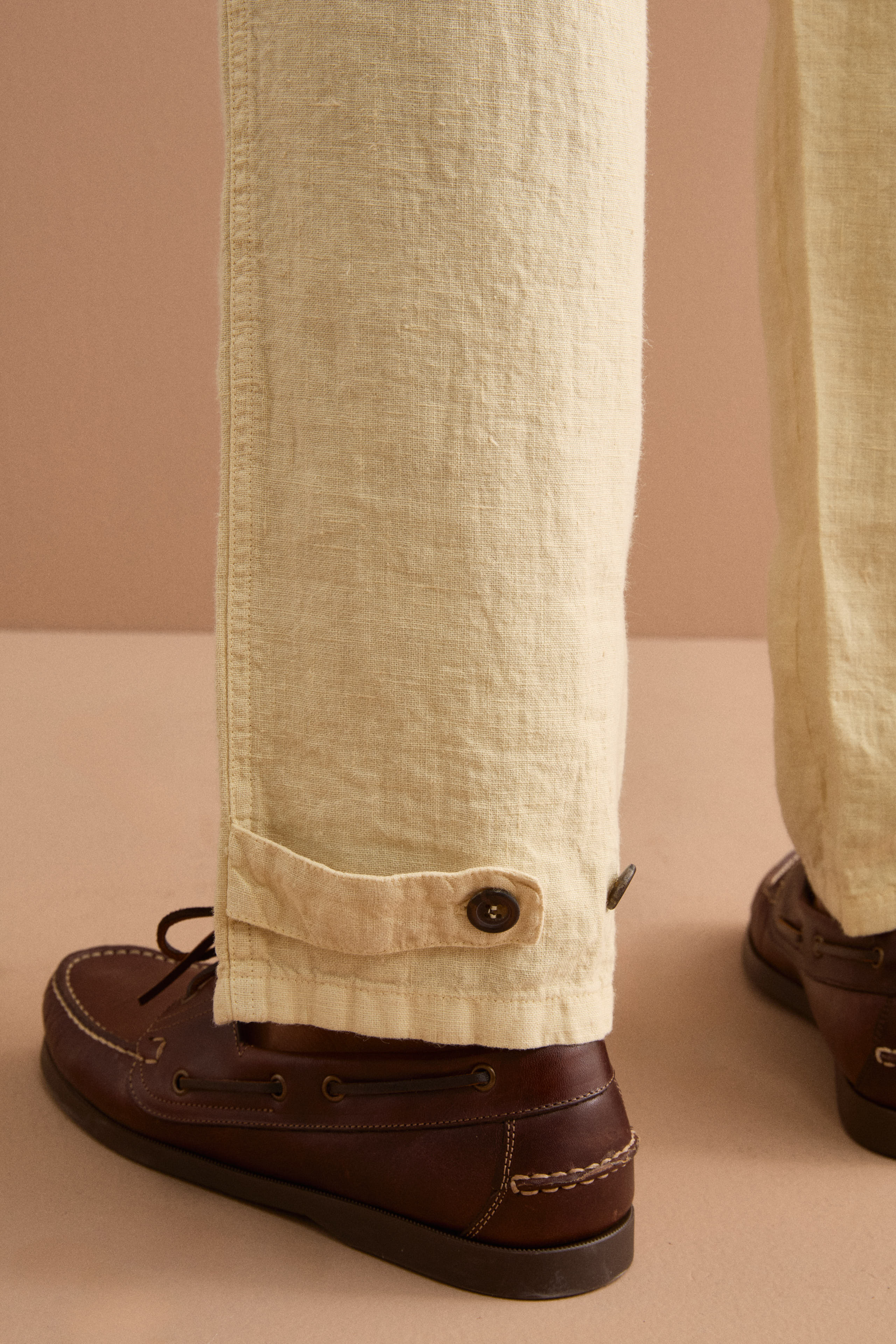 Pantalone Straight in Lino con Tasche e Alamaro - SABBIA