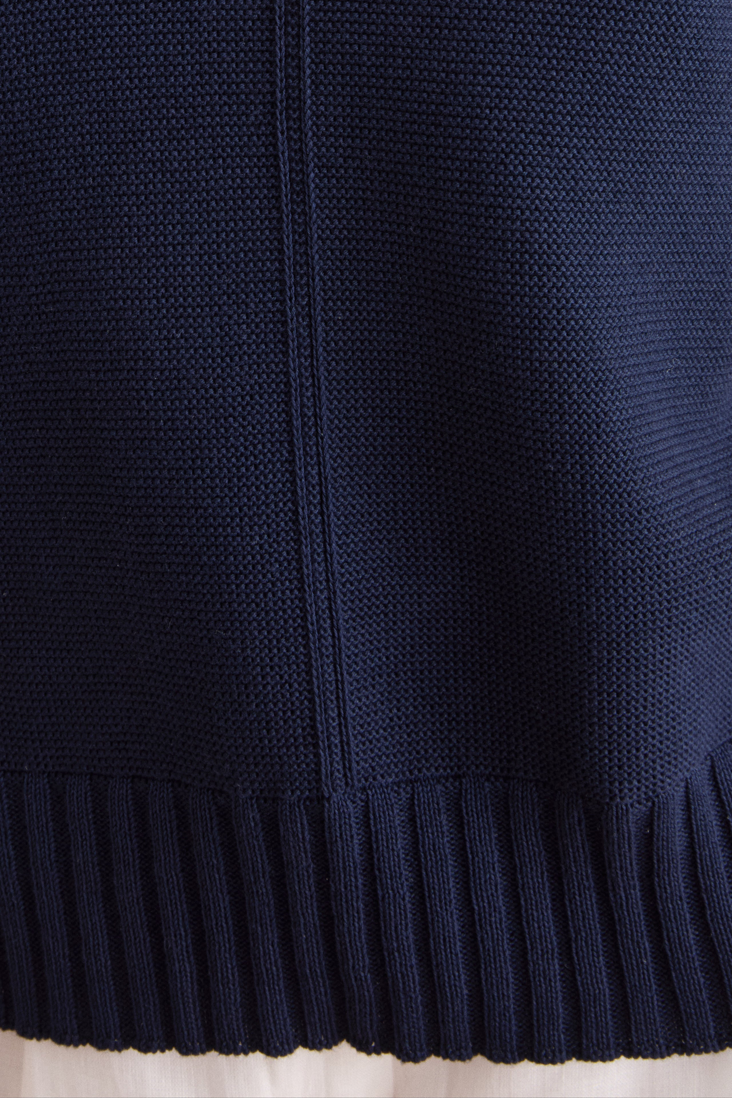Maglia Scollo a V con Dettagli a Costine - NAVY
