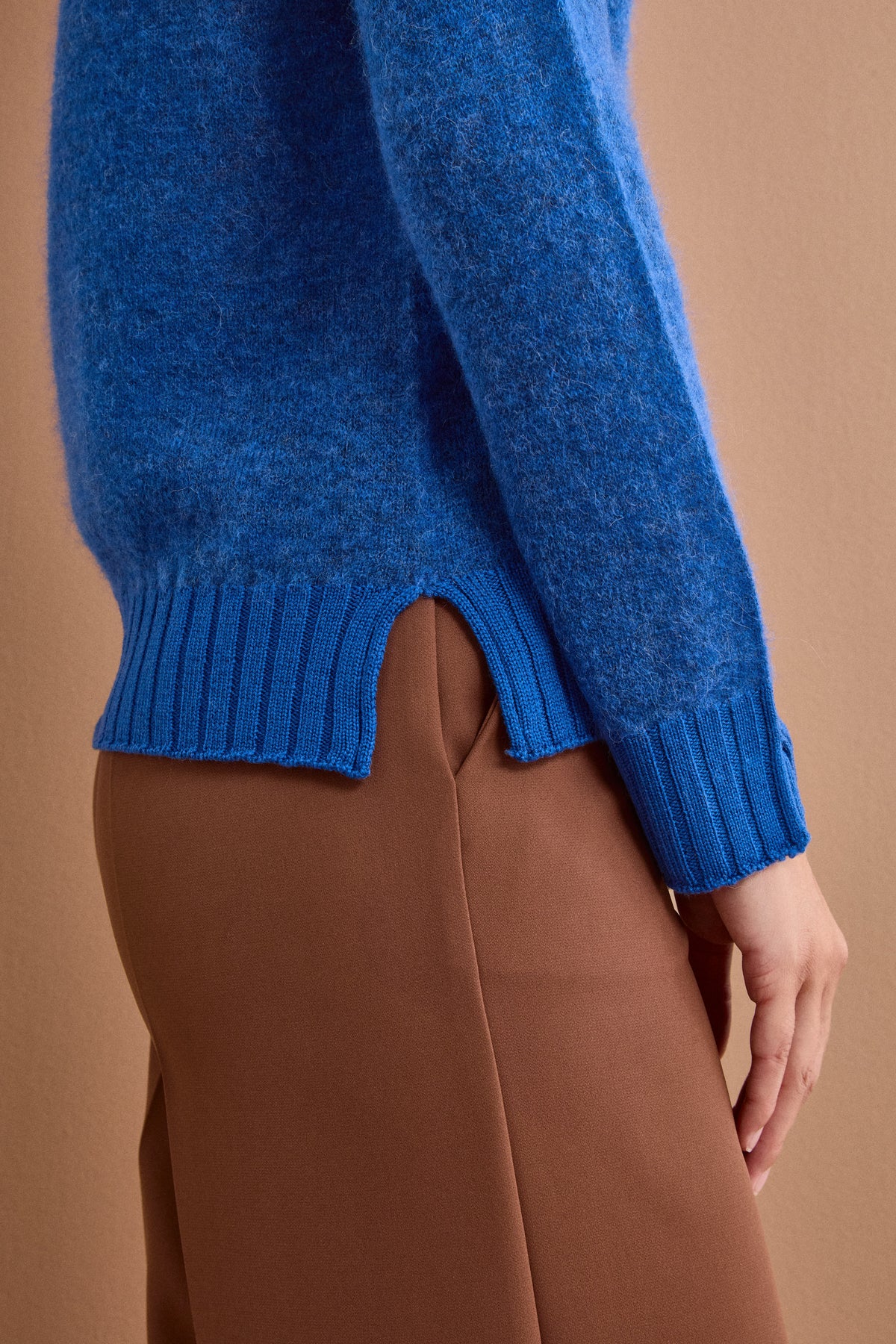 Maglia Girocollo Over in Baby Alpaca - BLU ELETTRICO