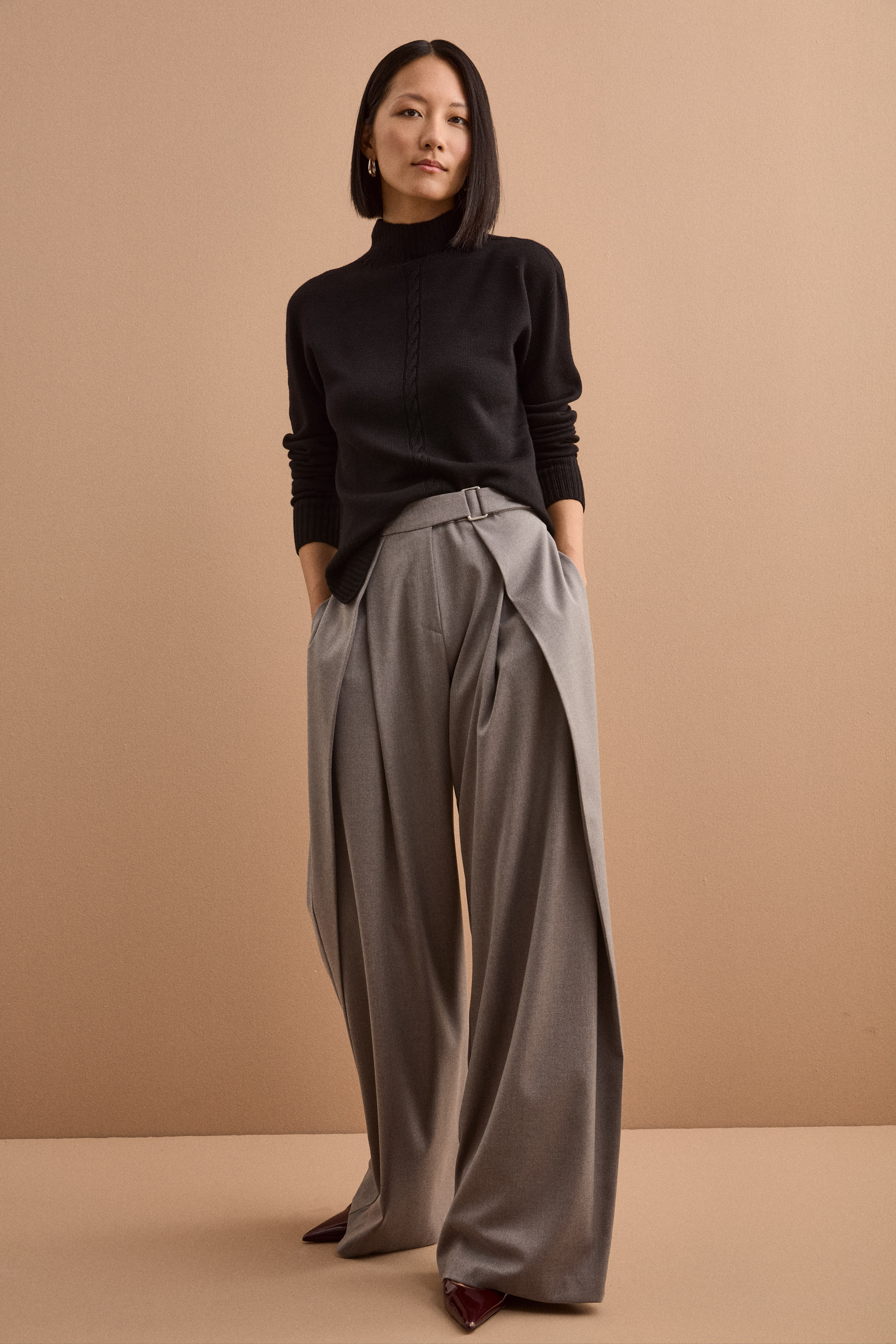 Pantalone Elegante a Gamba Larga con Pieghe - GRIGIO