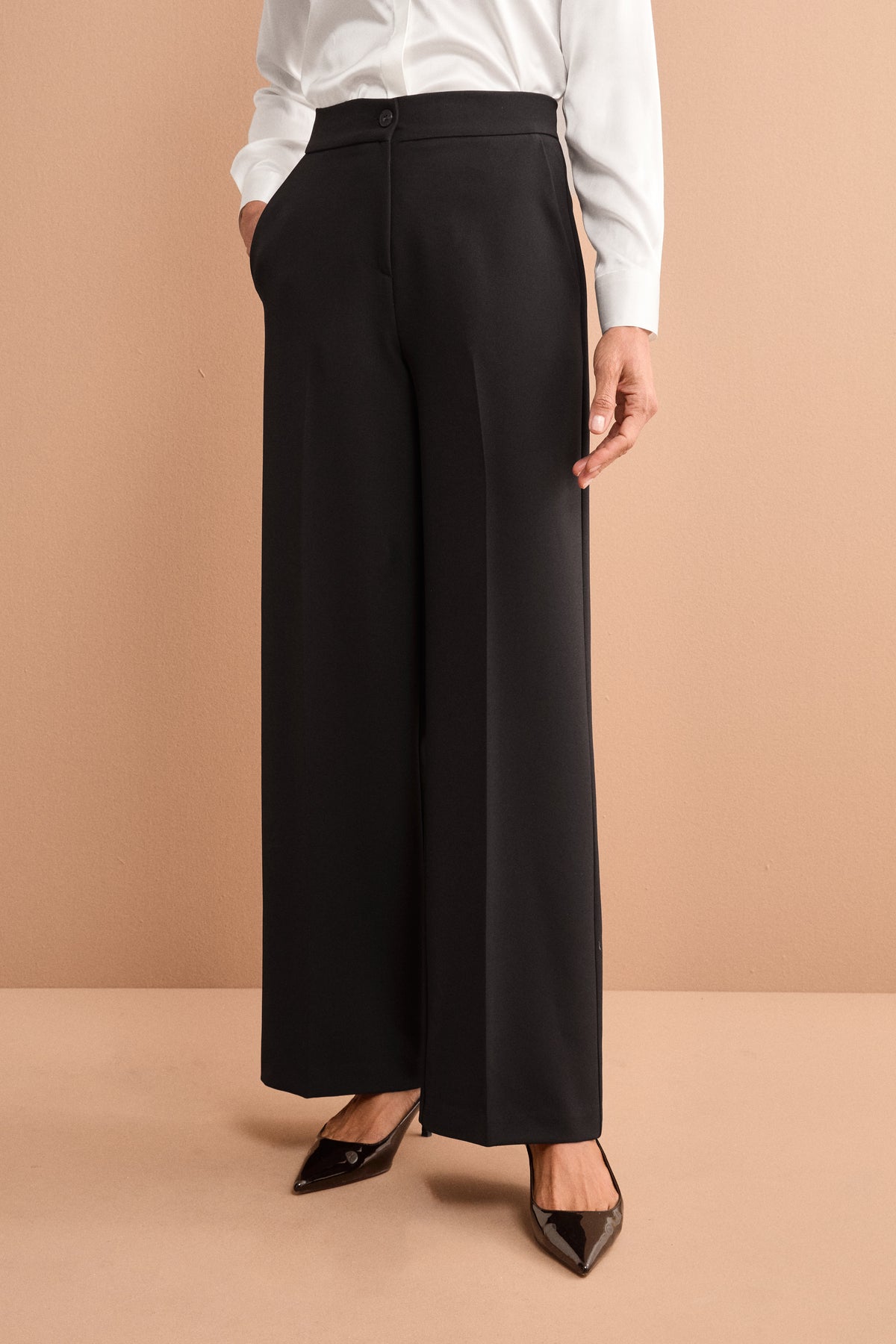 Pantalone a Gamba Larga in Tessuto Crêpe - NERO