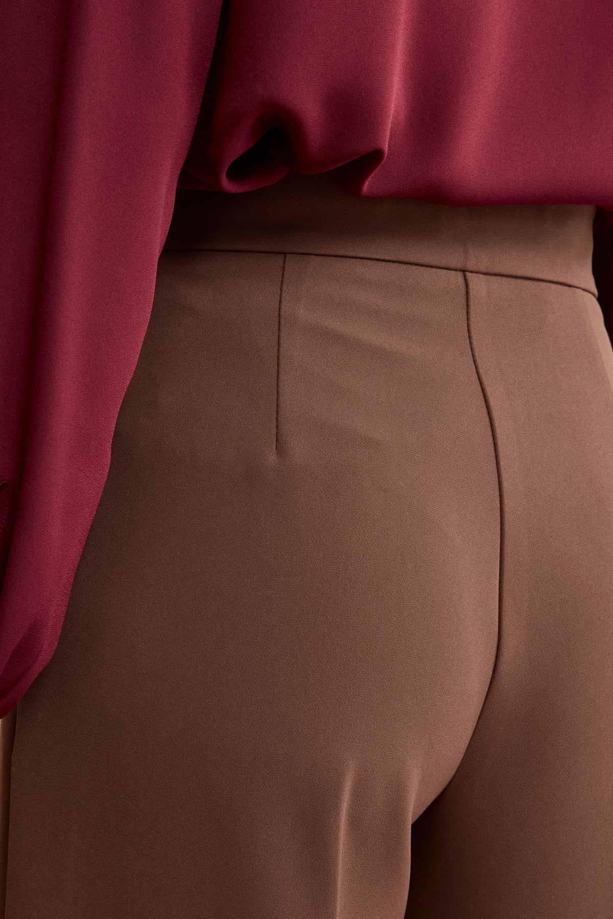 Pantalone a Gamba Larga in Tessuto Crêpe - T.MORO