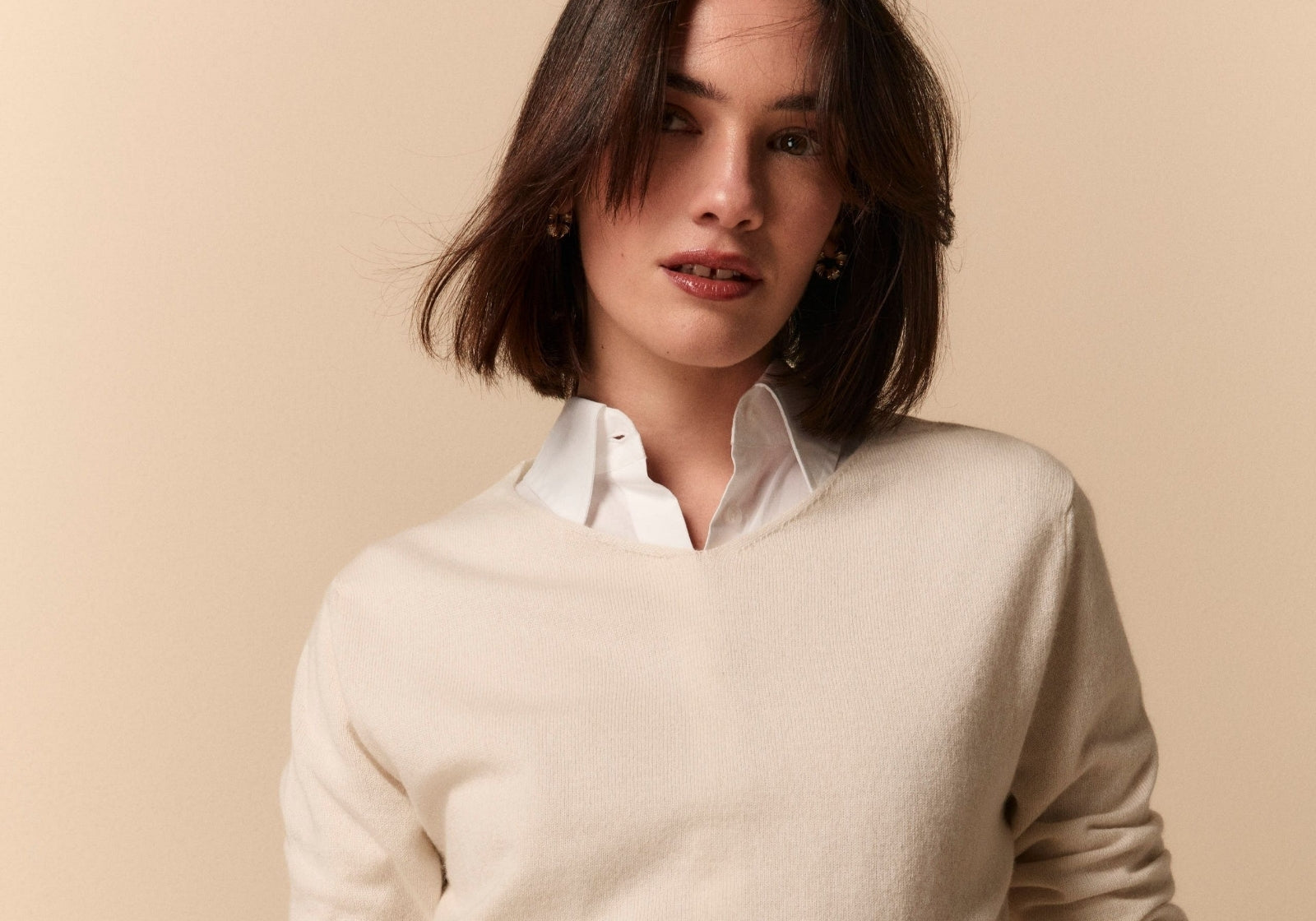 Maglia iin Cashmere con scollo a v